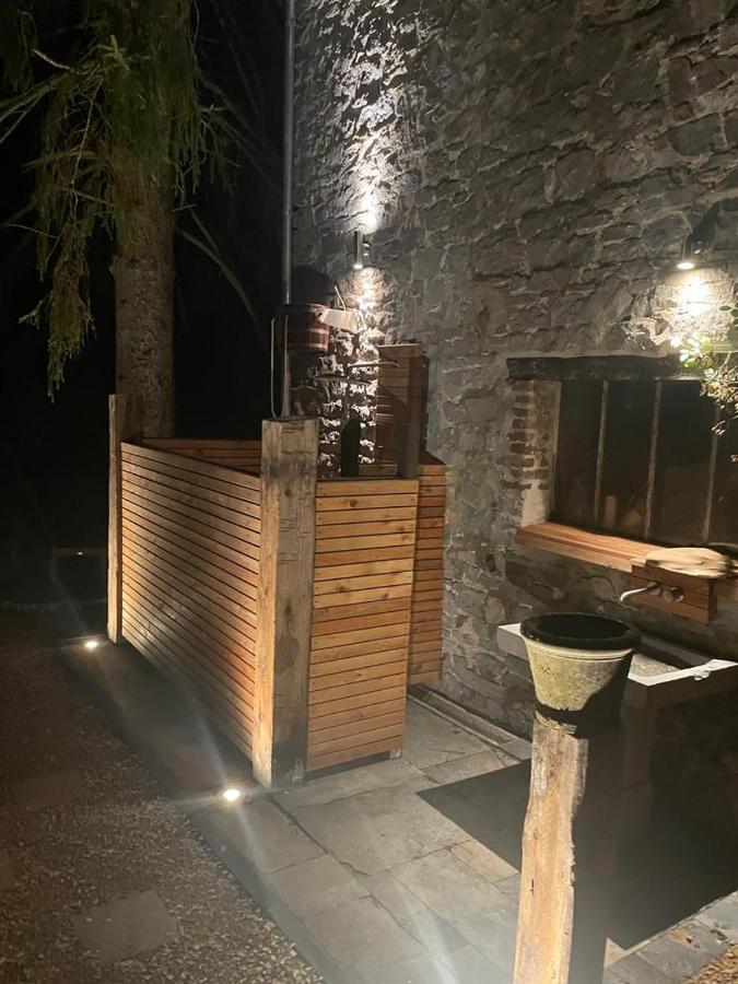 Hostal La Ferme De Basseilles Mozet Exterior foto